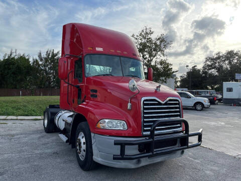 2014 Mack Pinnacle