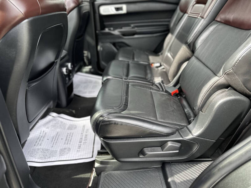2020 Ford Explorer Platinum