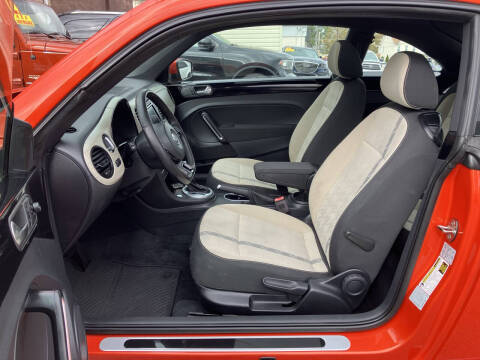 2018 Volkswagen Beetle 2.0T Coast