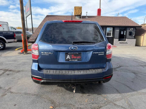 2014 Subaru Forester 2.5i