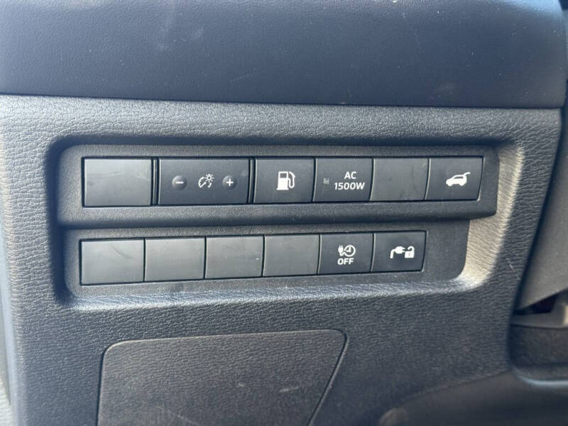 2025 Mitsubishi Outlander PHEV SEL