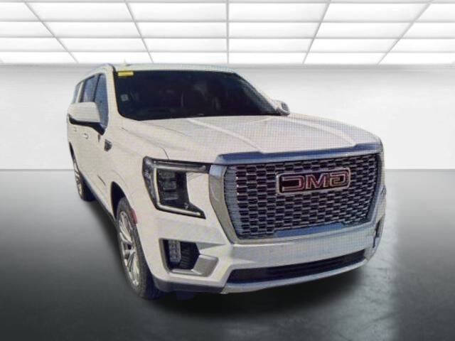 2021 GMC Yukon XL Denali's photo