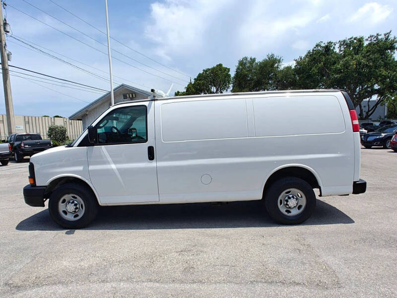 2017 Chevrolet Express 2500