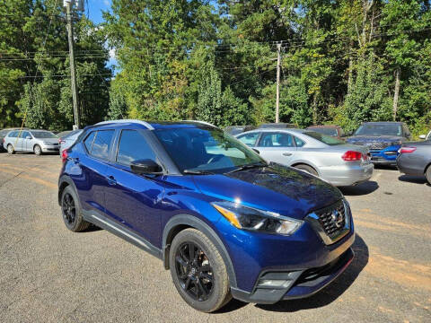 2020 Nissan Kicks SR