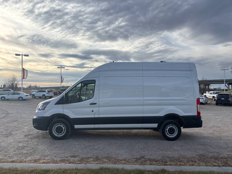 2025 Ford Transit Van Base's photo