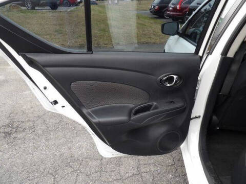 2016 Nissan Versa 1.6 SV