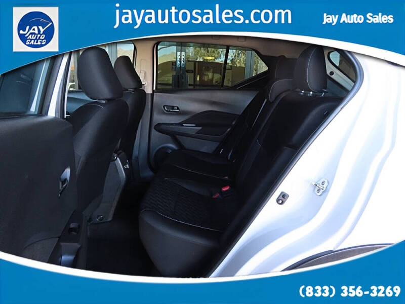 2022 Nissan Kicks SV