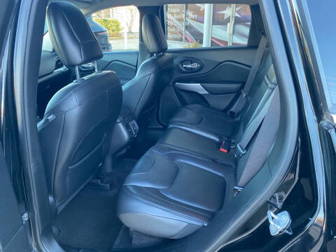 2017 Jeep Cherokee Overland