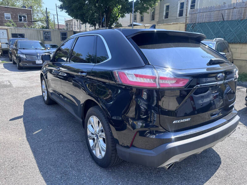 2020 Ford Edge Titanium