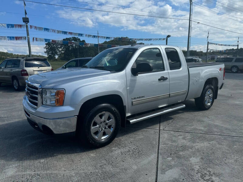 2013 GMC Sierra 1500 SLE photo 2