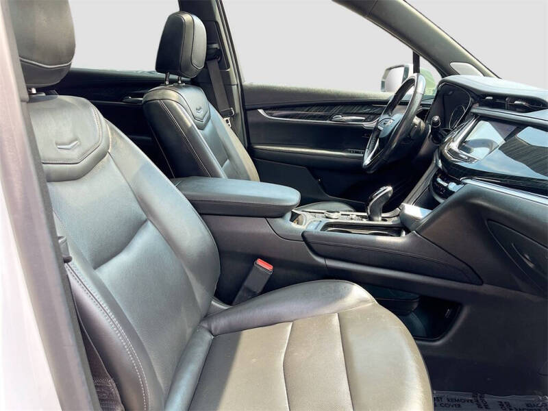 2022 Cadillac XT6 Premium Luxury