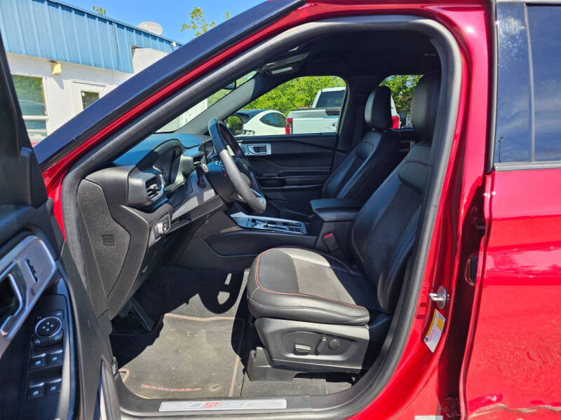 2022 Ford Explorer ST-Line