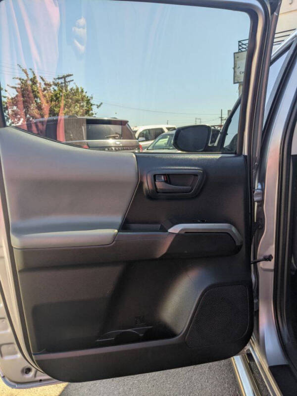 2019 Toyota Tacoma SR5 V6