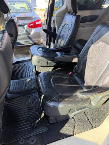 2020 Chrysler Pacifica Touring L