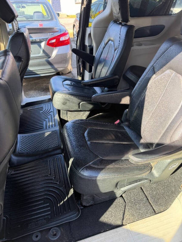 2020 Chrysler Pacifica Touring L