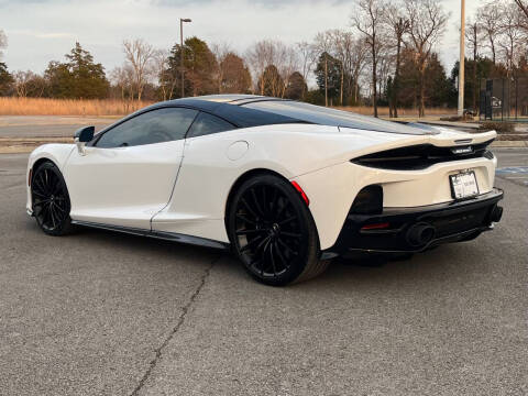 2022 McLaren GT