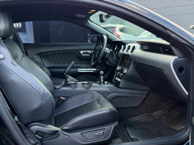 2015 Ford Mustang
