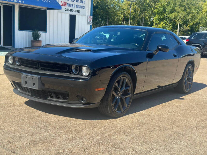 2020 Dodge Challenger SXT's photo