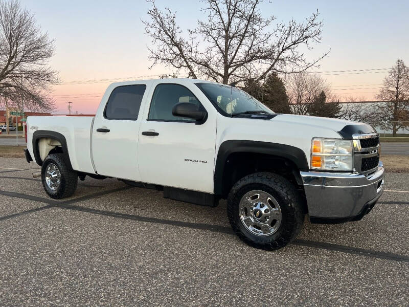 2013 Chevrolet Silverado 2500HD for sale at BISMAN AUTOWORX INC in Bismarck ND
