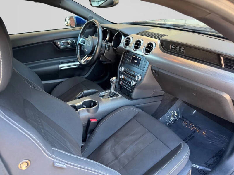 2020 Ford Mustang