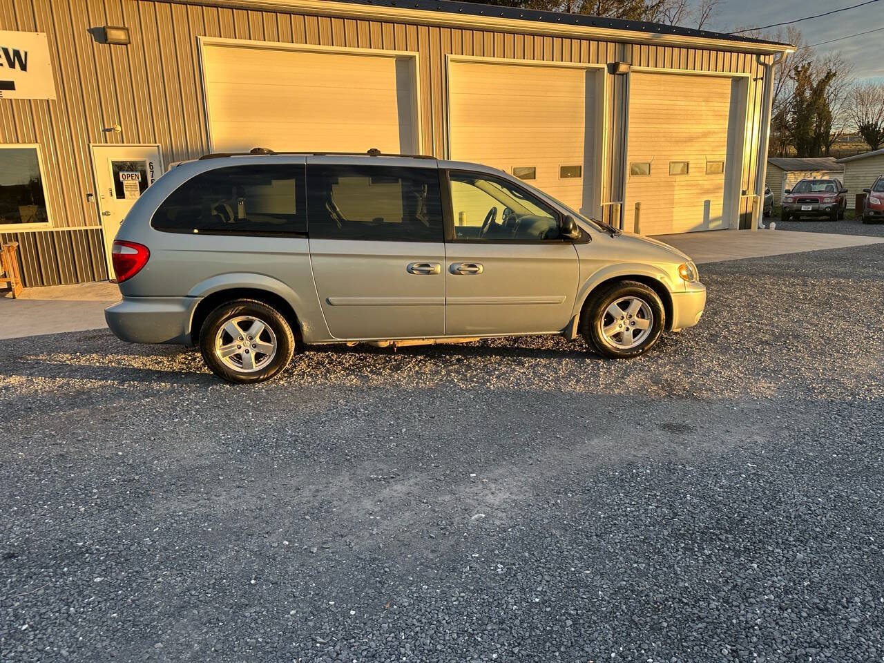 2006 Dodge Grand Caravan for sale at PEAK VIEW MOTORS in Mount Crawford, VA