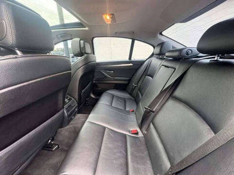 2012 BMW 5 Series 528i