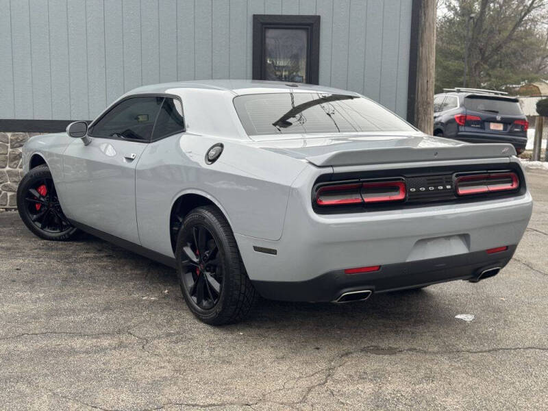 2021 Dodge Challenger SXT