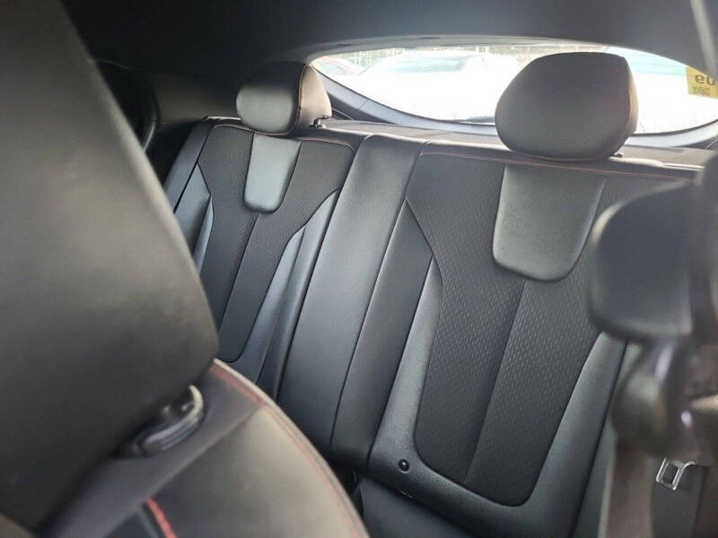 2020 Hyundai Veloster