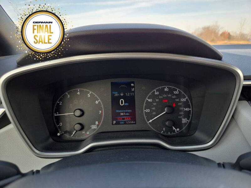 2025 Toyota Corolla Hatchback SE