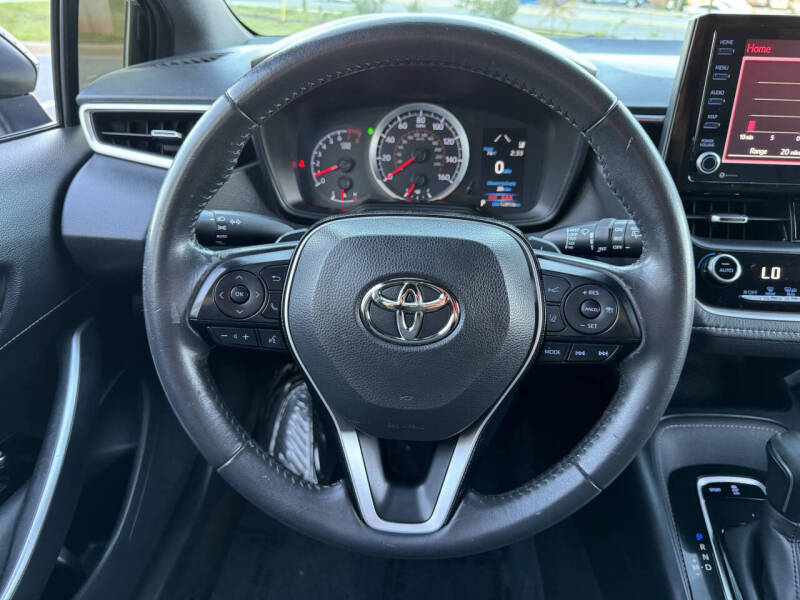 2020 Toyota Corolla Hatchback SE