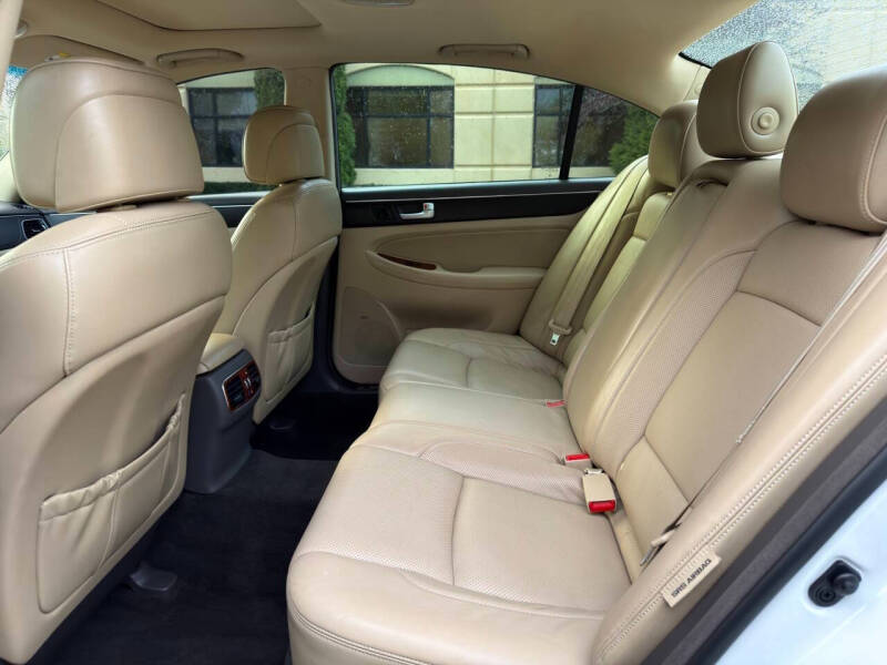 2012 Hyundai Genesis 4.6L V8