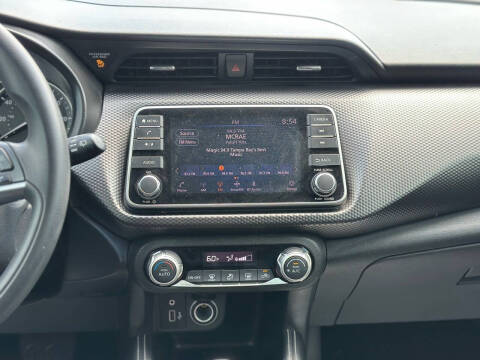 2019 Nissan Kicks SV