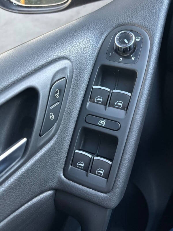 2011 Volkswagen GTI Autobahn