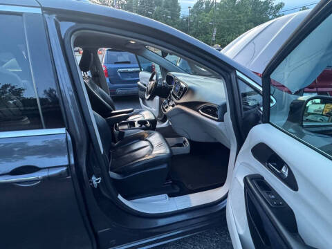 2019 Chrysler Pacifica Touring L