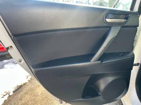 2011 Mazda MAZDA3 i Touring