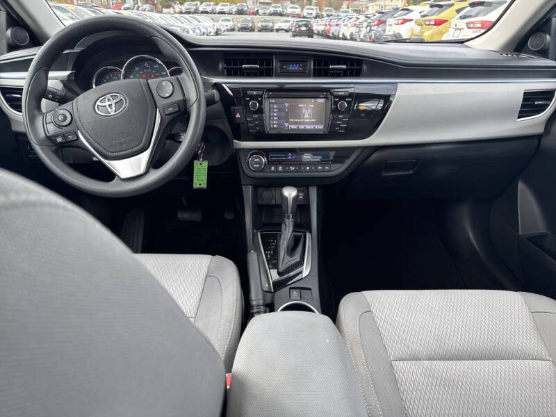 2015 Toyota Corolla LE