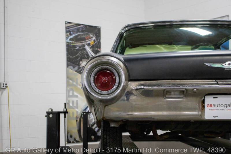 1961 Ford Thunderbird