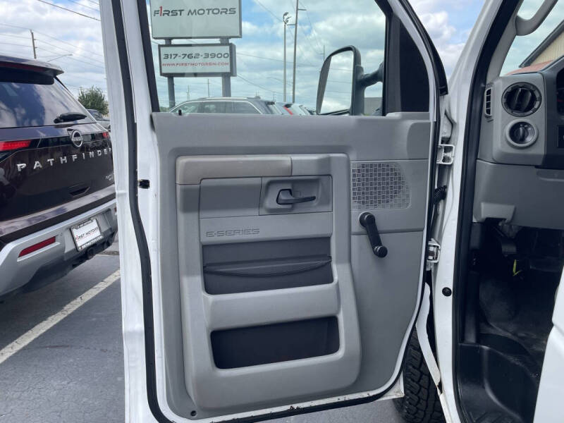 2011 Ford E-Series E-150