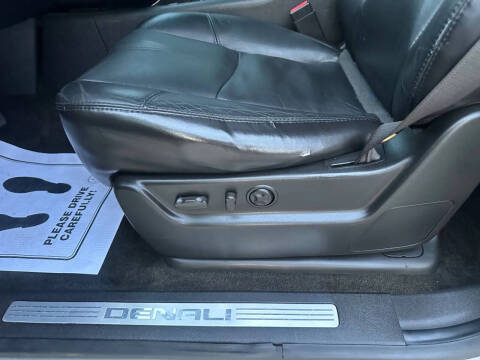 2007 GMC Yukon Denali