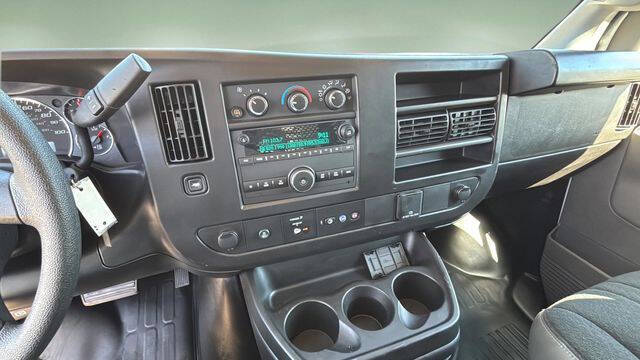 2024 Chevrolet Express 2500
