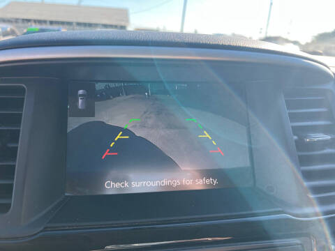 2019 Nissan Pathfinder SV