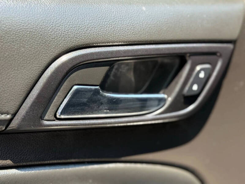 2017 Chevrolet Suburban LT