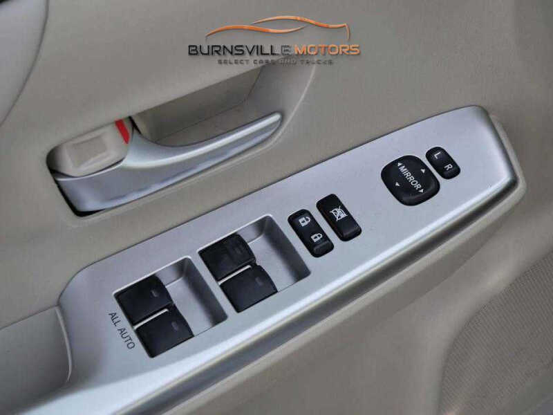 2012 Toyota Prius v Five