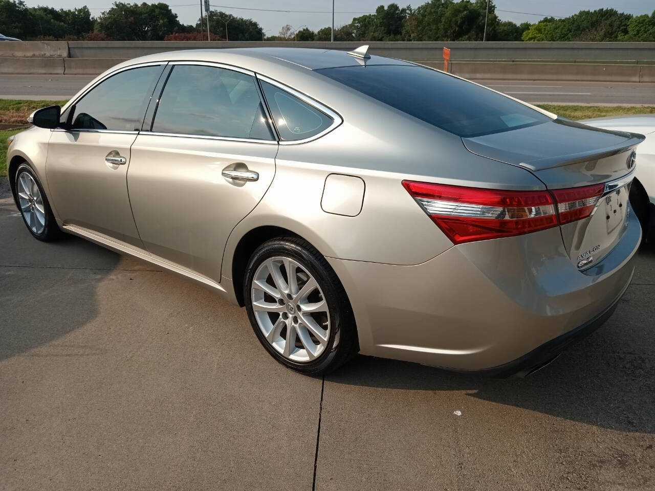 2014 Toyota Avalon for sale at Auto Haus Imports in Grand Prairie, TX