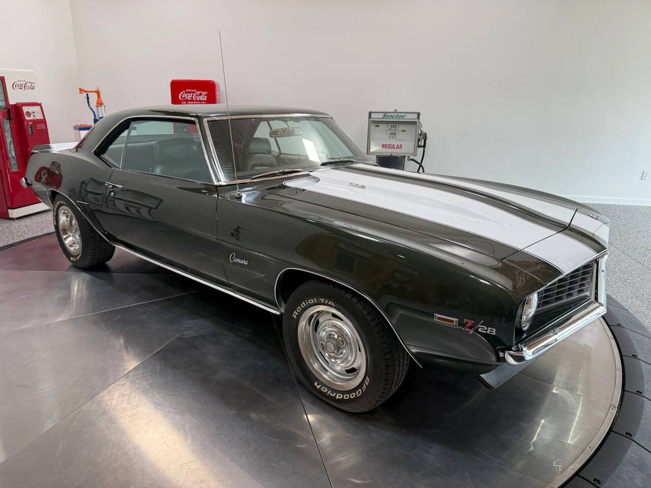 1969 Chevrolet Camaro 19