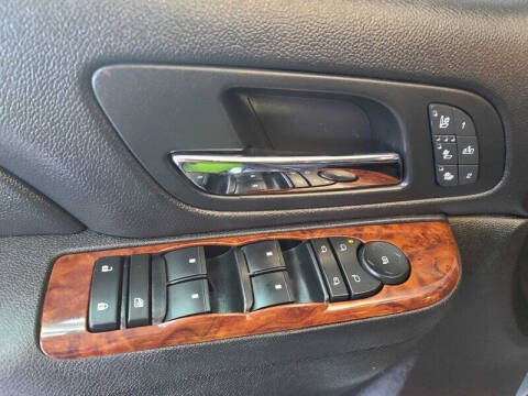 2013 Chevrolet Suburban LTZ