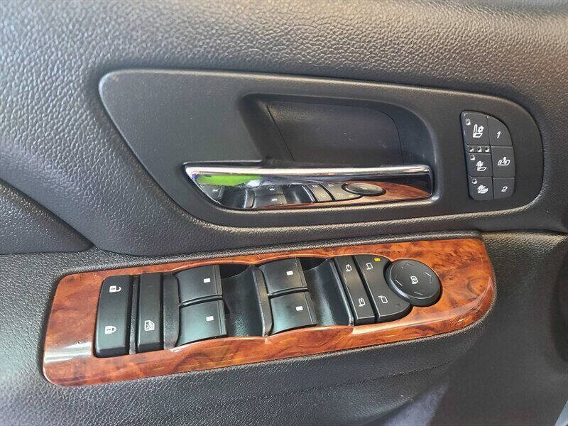 2013 Chevrolet Suburban LTZ