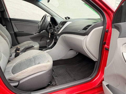 2015 Hyundai Accent GLS