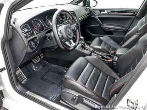 2017 Volkswagen Golf GTI SE