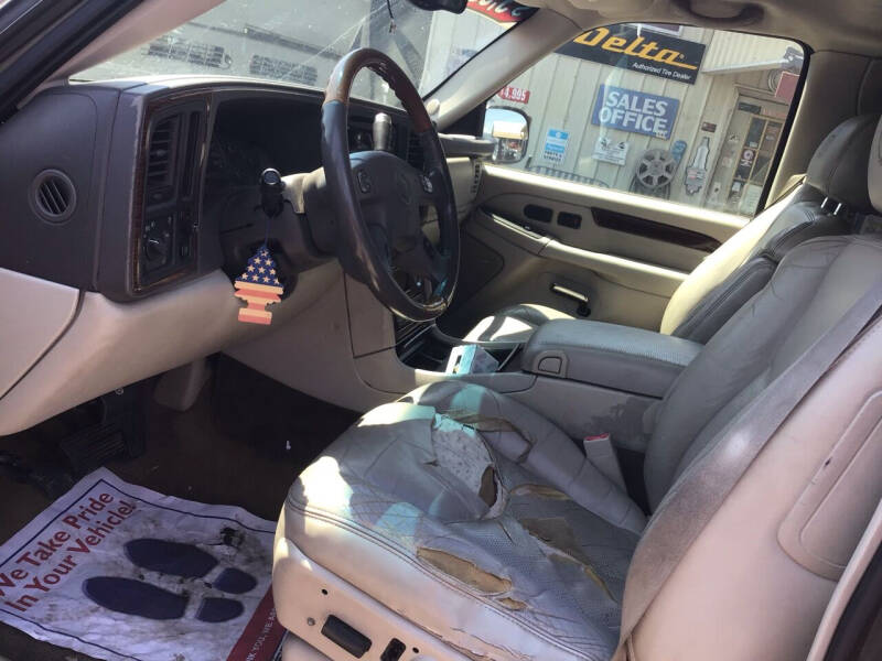 2003 Cadillac Escalade